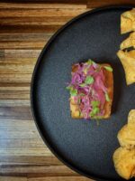 Bocadillo de cochinita pibil sobre brioche - Image 2