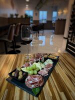 Tabla de Quesos y Charcutería - Image 2