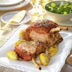 Rack de cerdo en costra de hierbas