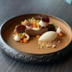 Textura de Chocolate amargo, crocante  y frutos rojos